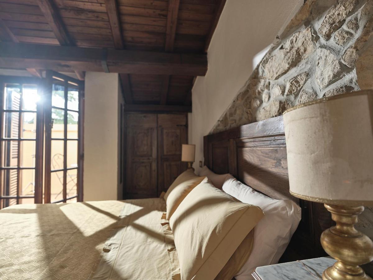 Agriturismo Castello Santa Margherita Cori Exterior photo