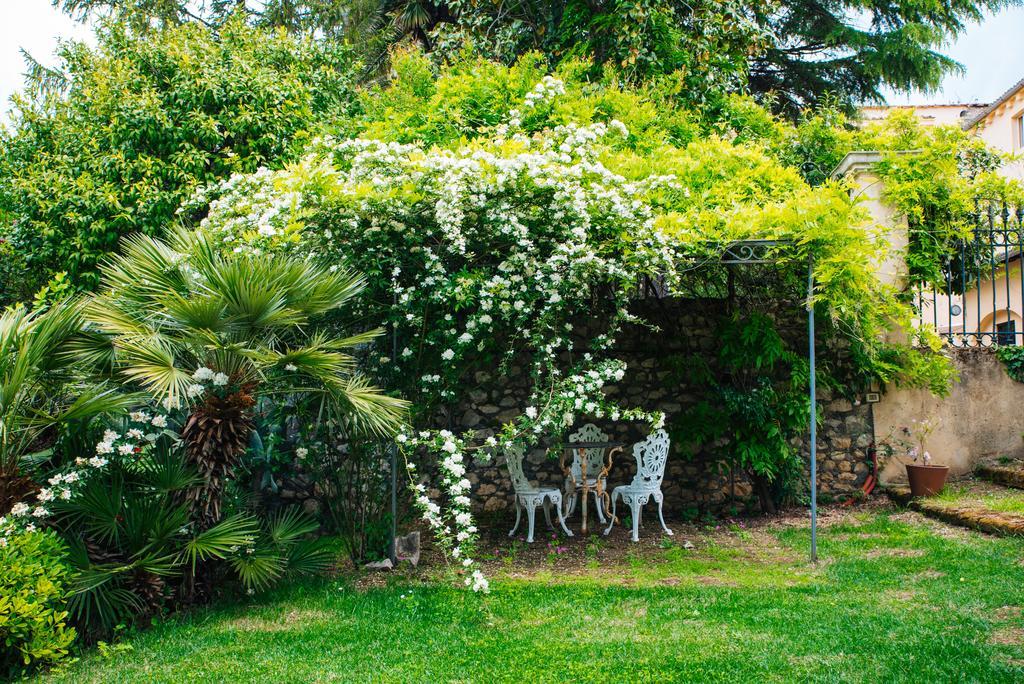Agriturismo Castello Santa Margherita Cori Exterior photo
